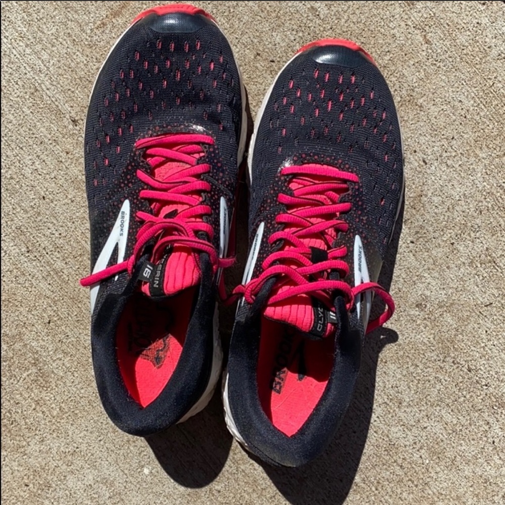 Brooks Glycerin 16 running shoes